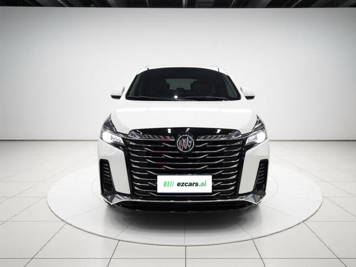 GL8 2023 Facelift Luxury photo 2