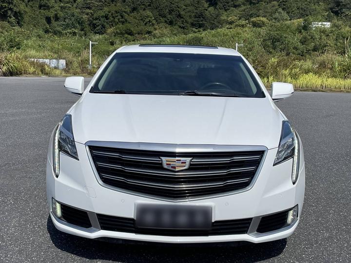 XTS 2018 28T Elite photo 2