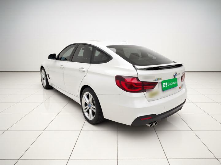 3 SeriesGT 2019 320i M Sport Package photo 4