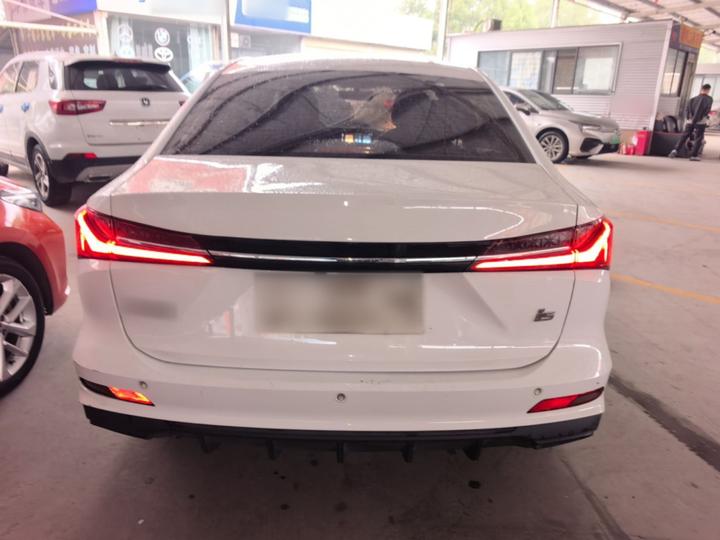 i5 2023 1.5L MT Comfort photo 3