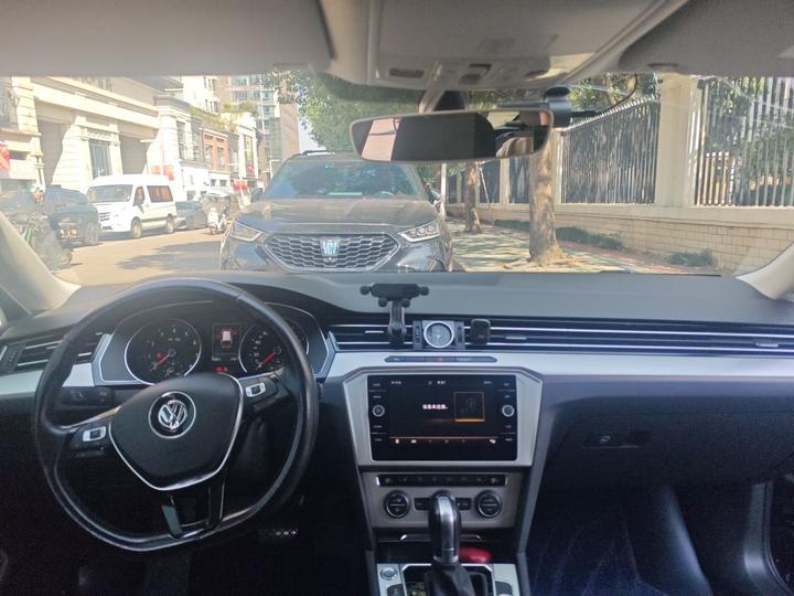 2018 380TSI RWD photo 5