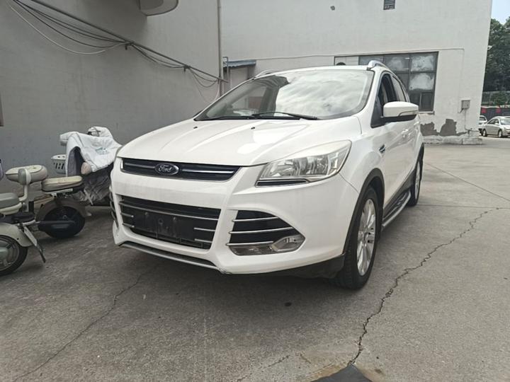 Kuga 2015 1.5L GTDi RWD