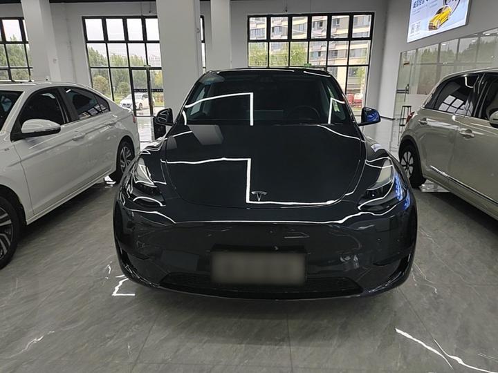 Model Y 2024 RWD photo 2