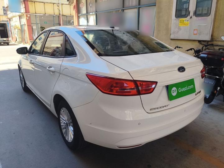 Escort 2017 1.5L AT Comfort photo 4