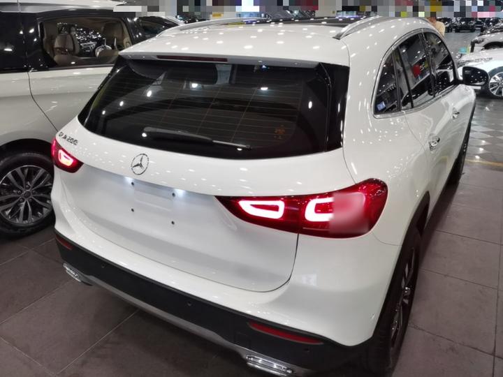 GLA 2022 Facelift GLA 200 photo 4