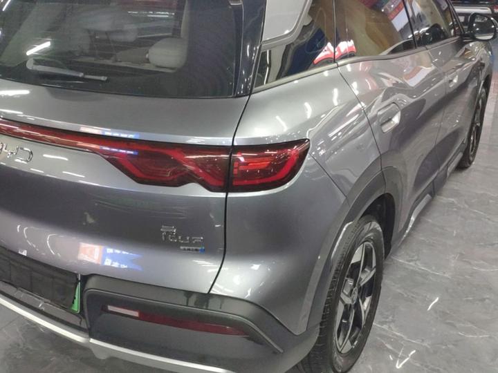 Yuan UP 2025 ADAS 401KM Leading photo 7