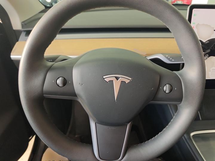 Model Y 2022 Facelift RWD photo 6