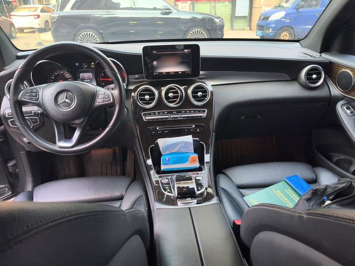 GLC 2017 GLC 260 4MATIC Luxury photo 5