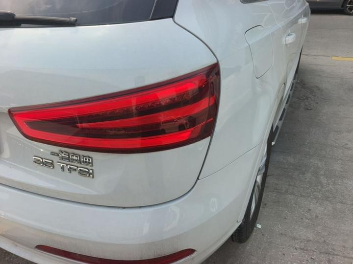 Q3 2015 35 TFSI Comfort photo 7