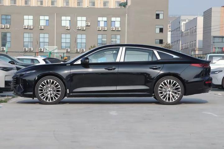 Bestune B70 2024 1.5T photo 3