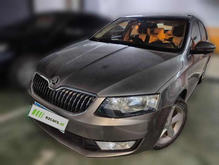 Octavia 2015 1.6L AT