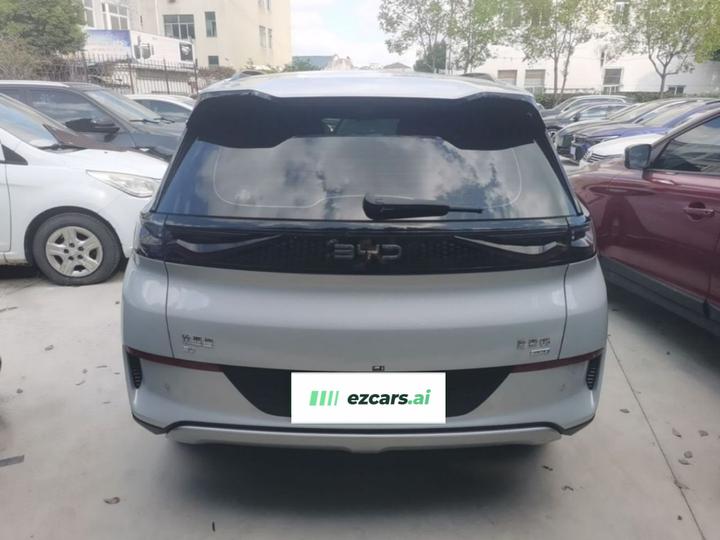 Hiace 05 EV 2025 520KM photo 3