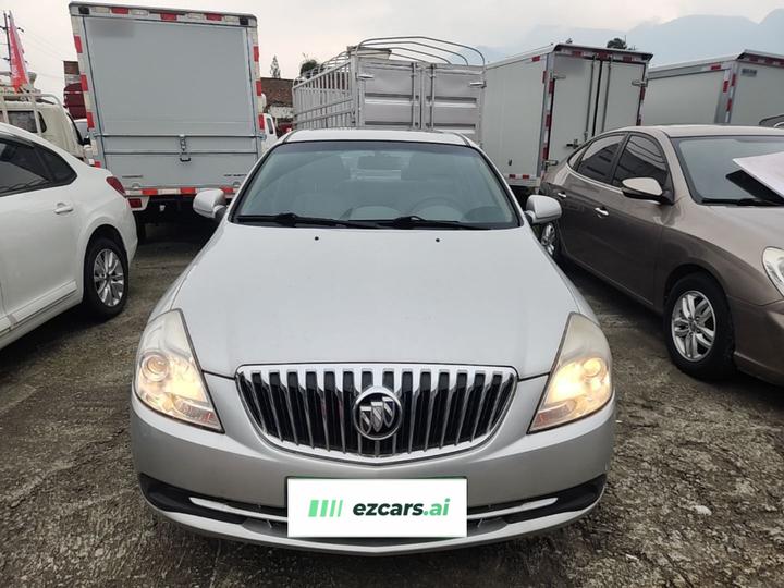 Excelle 2015 1.5L MT Classic photo 2