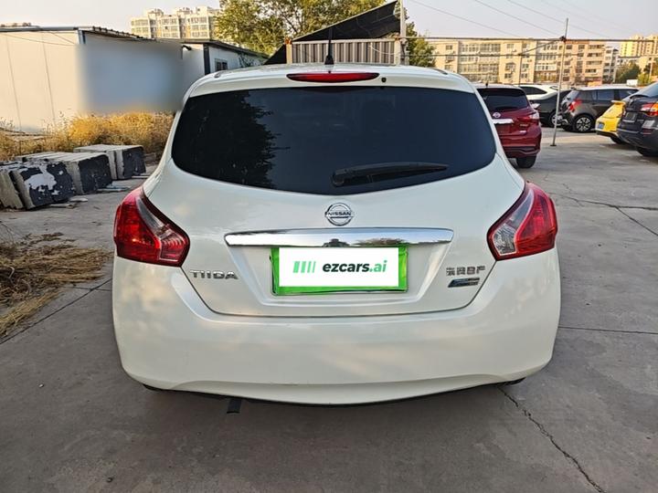 Tiida 2011 1.6L CVT Smart photo 4