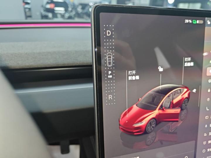 Model 3 2023 RWD photo 8