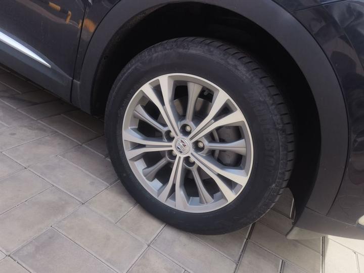 2022 Envision Plus 652T 5-Seater Luxury photo 8