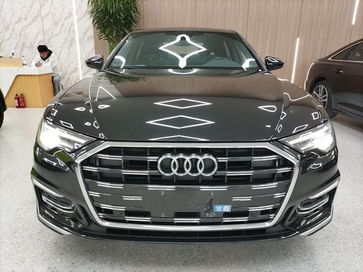 A6L 2024 40 TFSI Luxury Dynamic photo 2