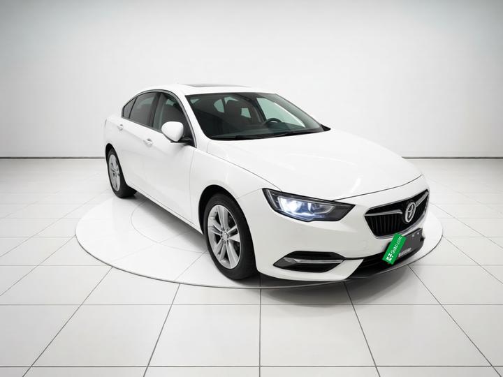 Regal 2019 20T Elite China VI photo 3