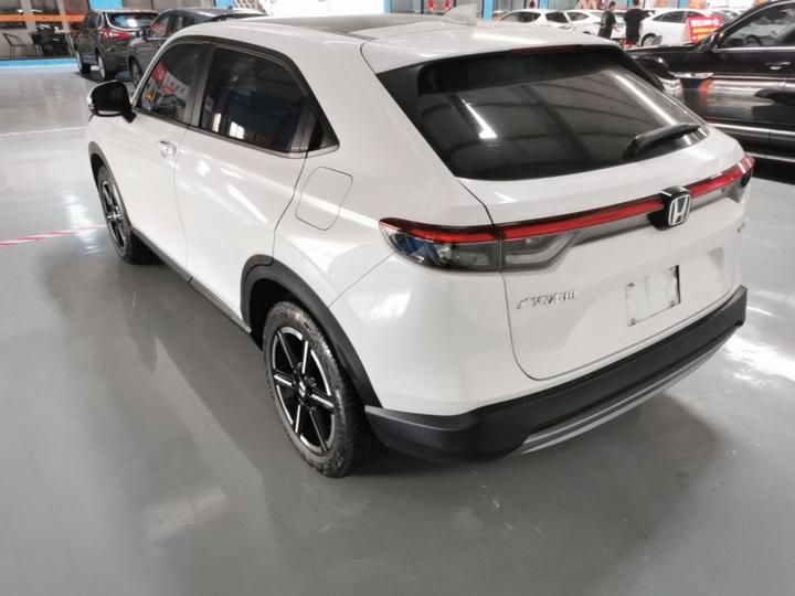 Vezel 2023 1.5L CVT Tech photo 4