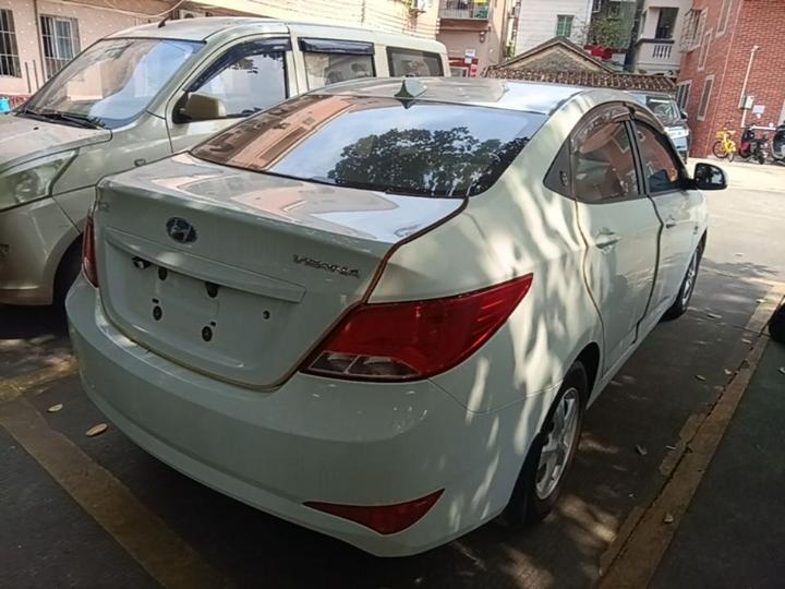 Verna 2016 1.4L MT Smart GLS photo 4