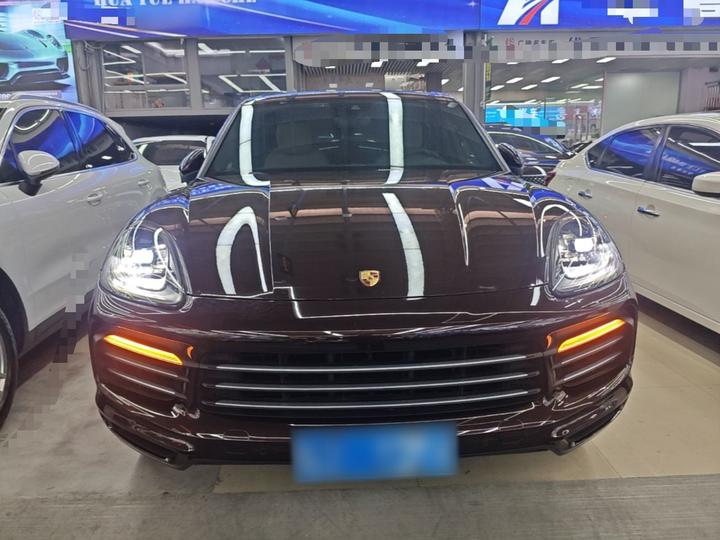 2019 Cayenne 3.0T photo 2