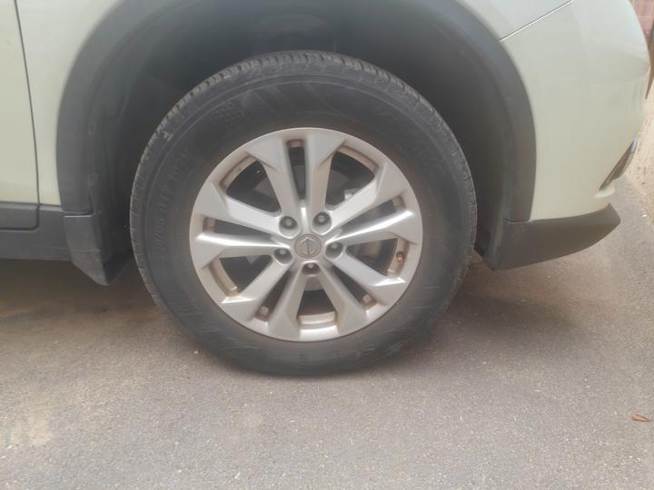 X-Trail 2015 2.0L CVT Comfort MAX 2WD photo 8