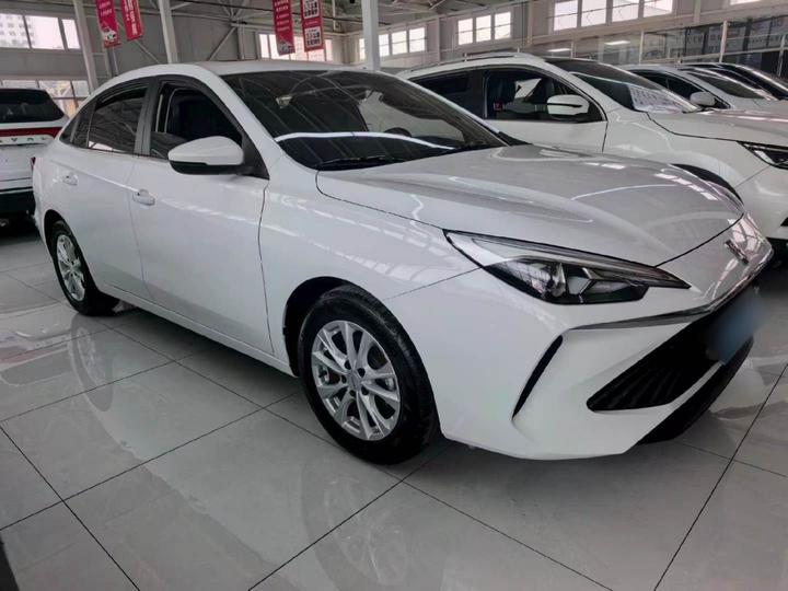 i5 2023 1.5L CVT Luxury photo 3