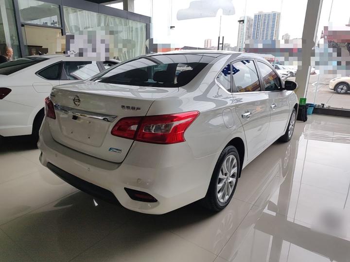 Sylphy 2018 1.6XV CVT Exclusive photo 6