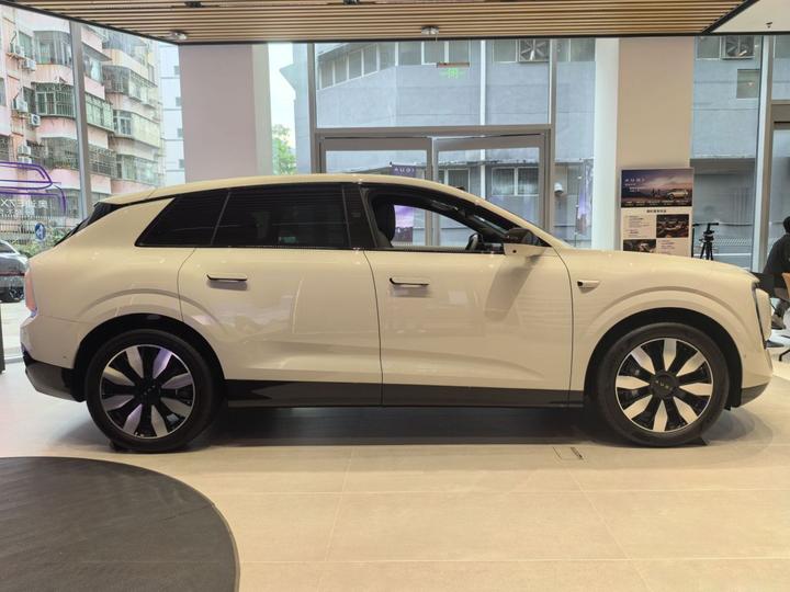 AUDI E7X 2026 Pioneer photo 2
