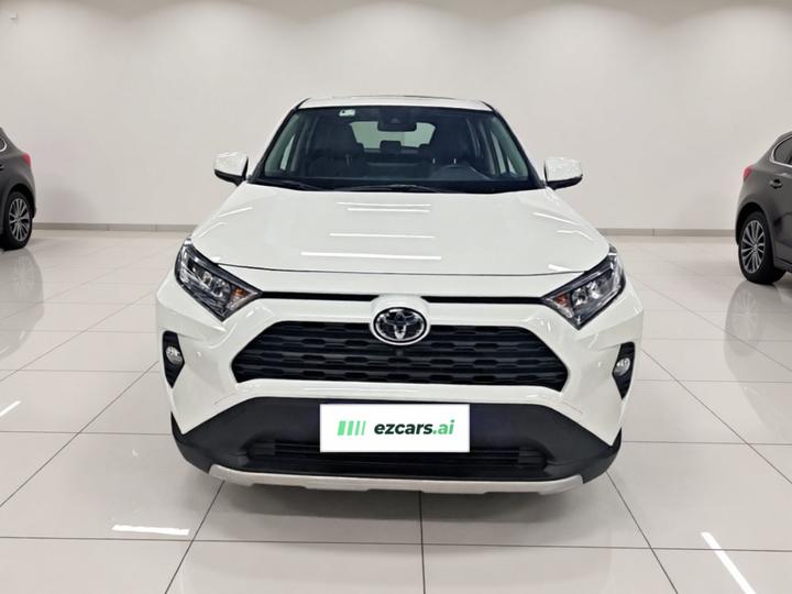 RAV4 2022 2.0L CVT RWD photo 2