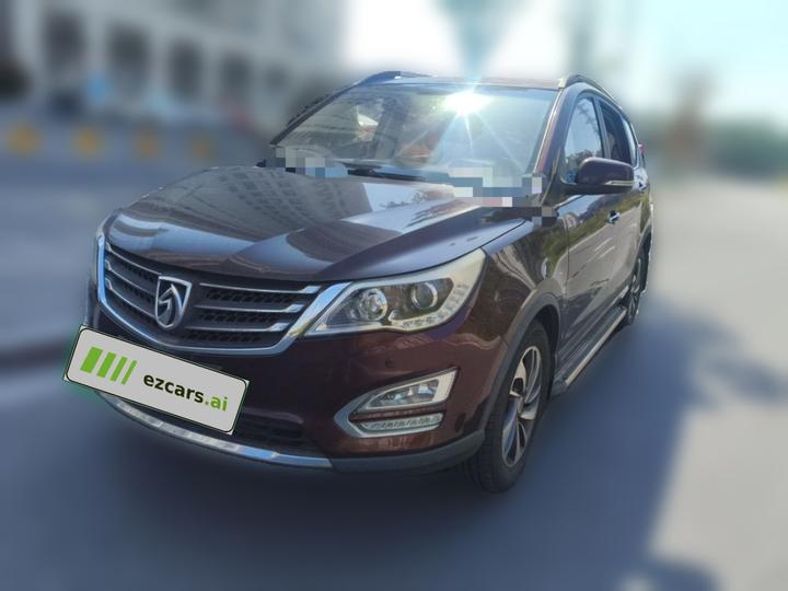 560 2015 1.8L MT Luxury