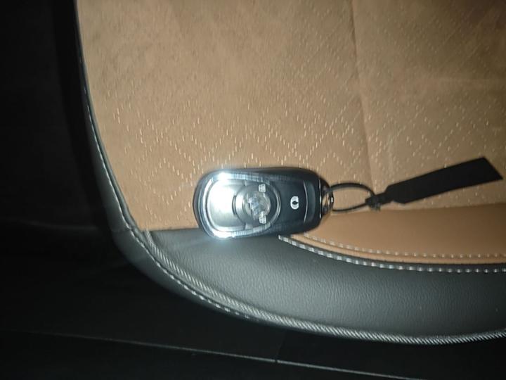 GX 2022 332T CVT RWD Luxury photo 8