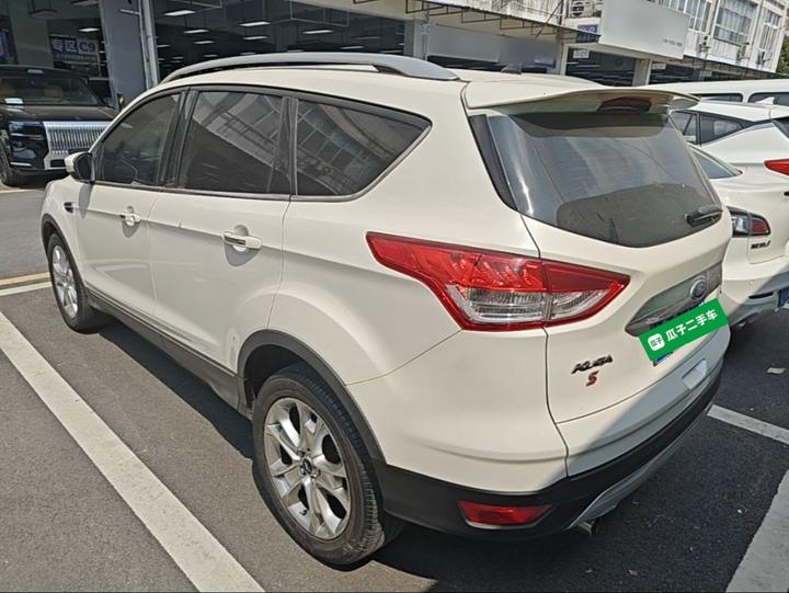 Kuga 2015 2.0L GTDi AWD Sport photo 4