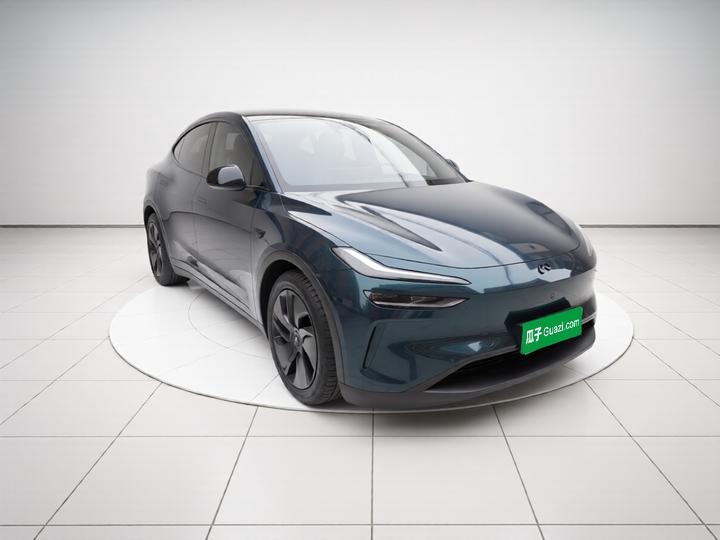 L60 2024 60kWh RWD photo 3