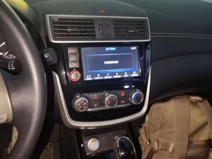 Tiida 2016 1.6L CVT photo 8