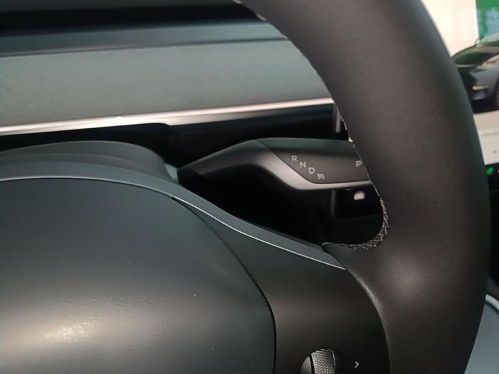 Model Y 2024 RWD photo 5