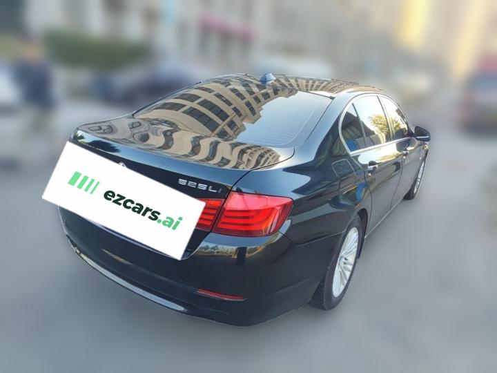 5 Series 2011 523Li Leading photo 6