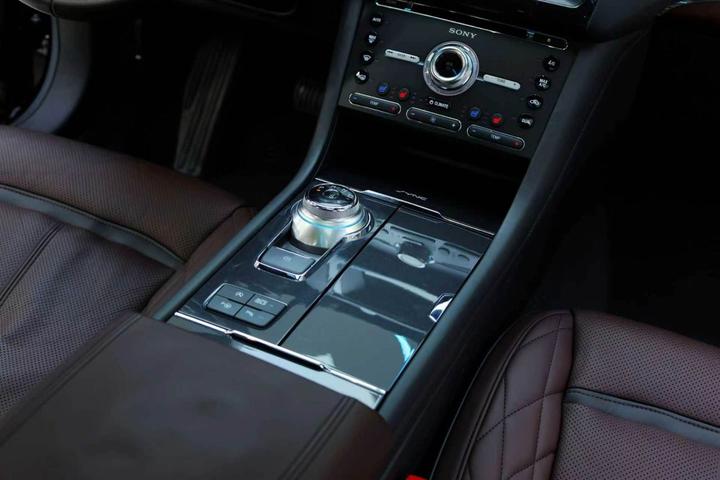 Taurus 2018 EcoBoost 245 LTD China VI photo 6
