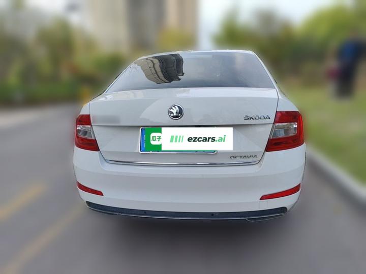 Octavia 2016 1.6L AT photo 5