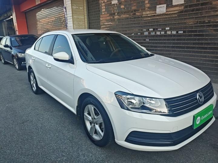Lavida 2017 1.6L AT photo 3