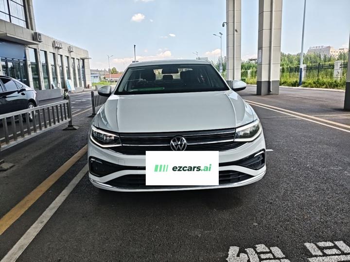 Bora 2023 200TSI DSG photo 2