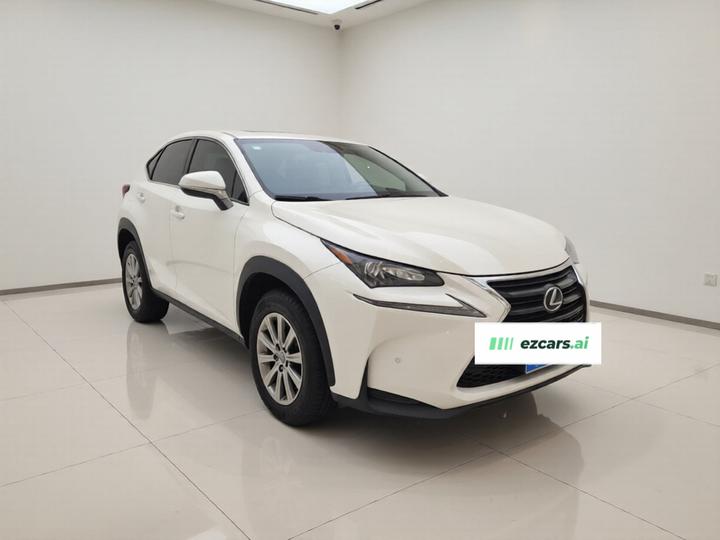 NX 2015 200 FWD photo 3