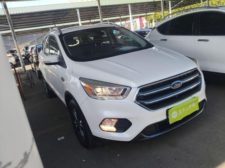 Kuga 2019 EcoBoost 180 RWD China VI photo 3