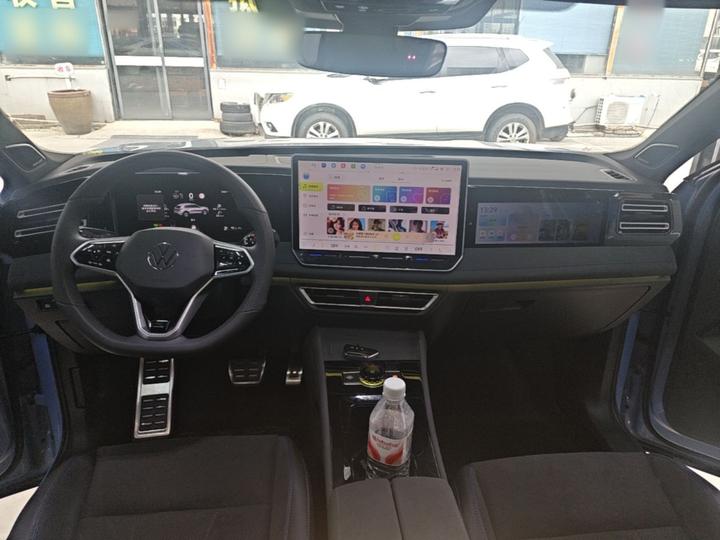 Tiguan L 2026 PRO 380TSI AWD R-Line Smart Premium photo 5