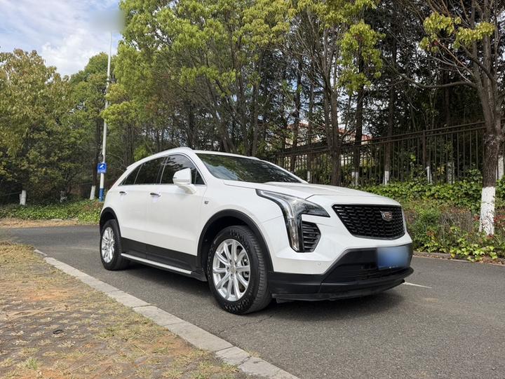 XT4 2020 Facelift 28T RWD Tech photo 3