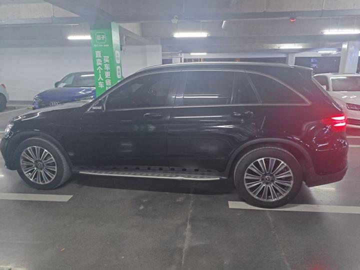 GLC 2017 GLC 260 4MATIC Dynamic photo 3