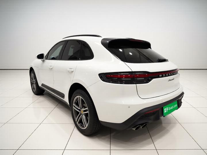 2022 Macan 2.0T photo 4