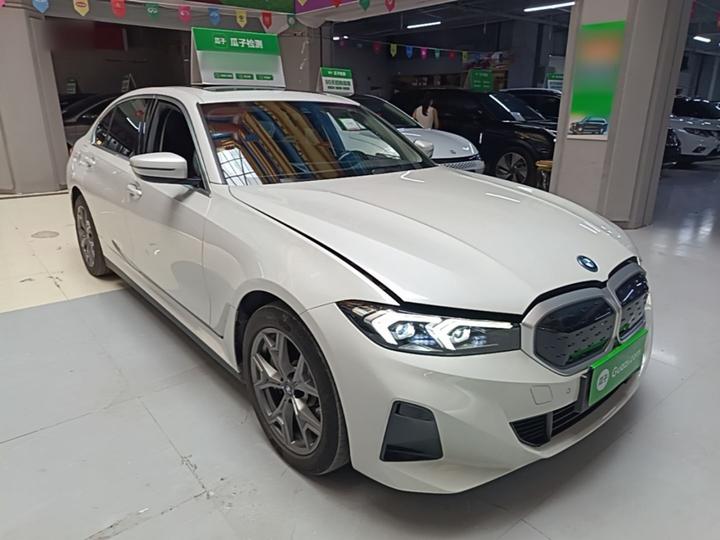 i3 2022 eDrive 35 L photo 3