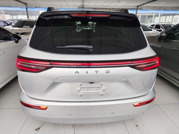 HIMA AITO M7 2024 1.5T ADAS AWD Max 5-Seater photo 3