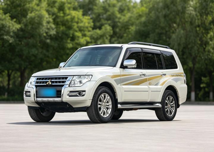 Pajero Parallel Import